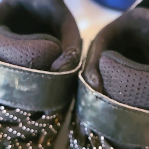 Under Armour Baseball Cleats - Picture 6 of 10